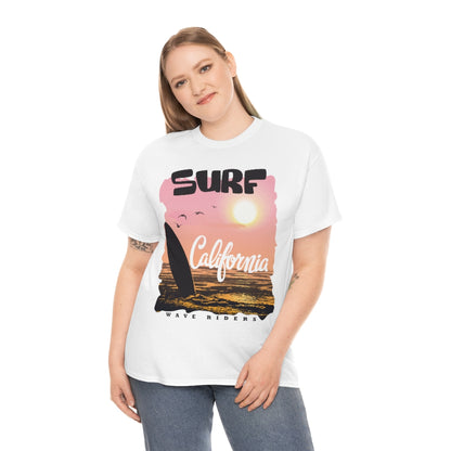 Surf California Retro T-shirt - Unisex Heavy Cotton Tee