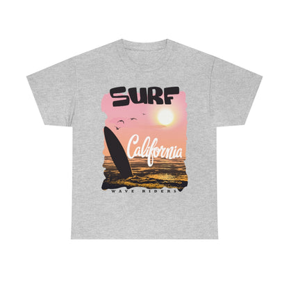 Surf California Retro T-shirt - Unisex Heavy Cotton Tee