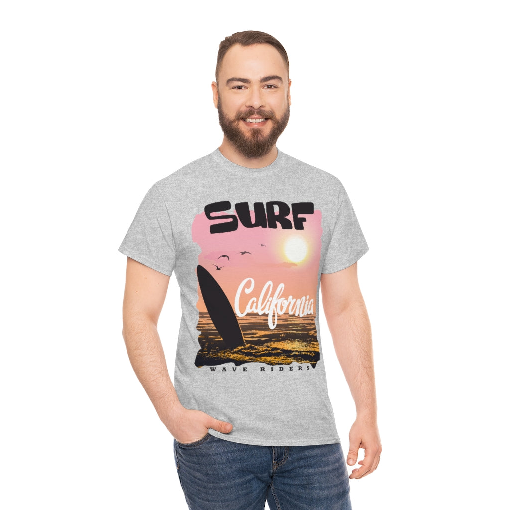 Surf California Retro T-shirt - Unisex Heavy Cotton Tee